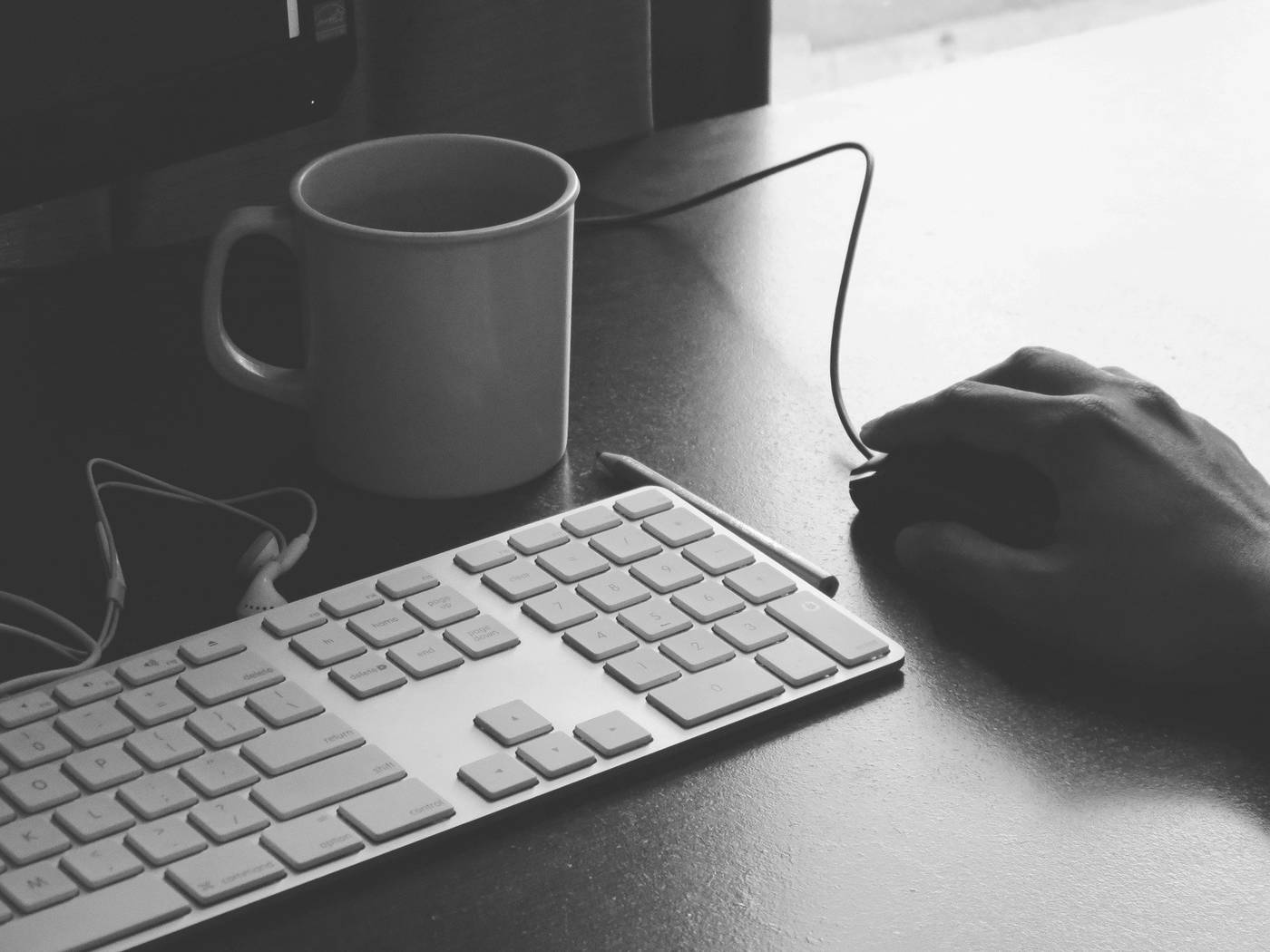 Using detachable keyboard at desk